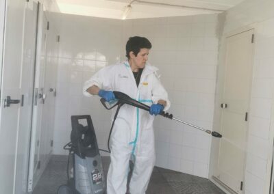 Pulizia e sanificazione locali pubblici di Pulimar Marisa Persichitti